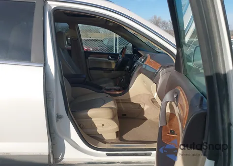 2010 Buick Enclave 2Xl z USA, uszkodzony, nr VIN 5GALVCED1AJ143760